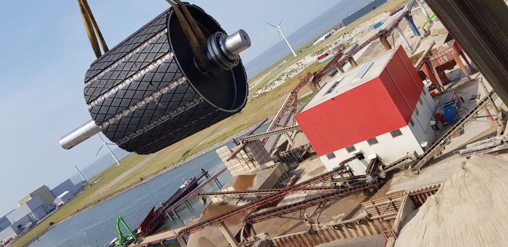 Spaansen Bouwsystemen in Harlingen heeft met de complete revisie van haar elevator ook een belangrijke kostenbesparing gerealiseerd. Bij de aanpassing van de mechanische systemen zijn duurzame componenten geïnstalleerd.